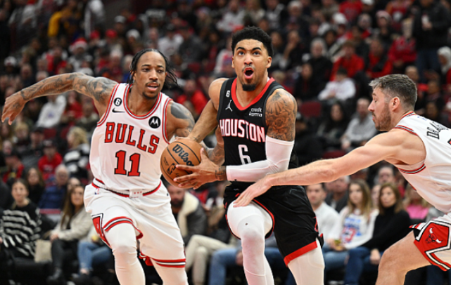 爱游戏体育APP下载关于阿扎伦卡在公牛比赛中大胜，爆冷引发热议！的信息